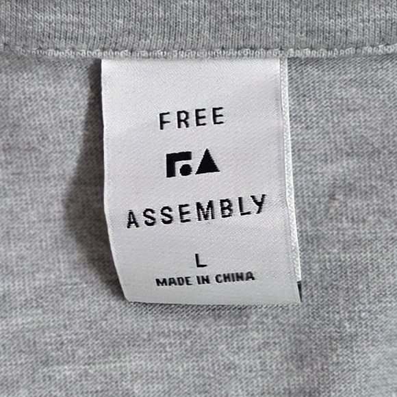 Free Assembly‎ Men's Knit Shirt Gray Long Sleeve Button Down Collared Casual - Picture 2 of 5